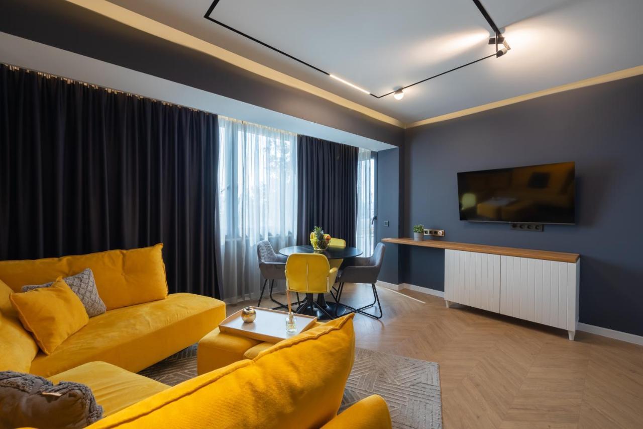 Topaz Beachfront Apartment Varna Exterior photo