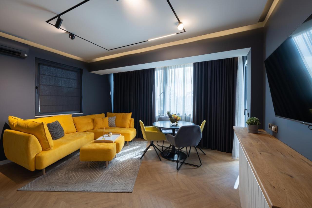 Topaz Beachfront Apartment Varna Exterior photo